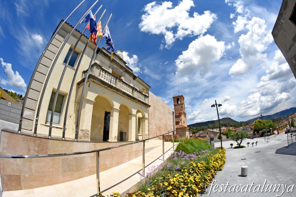 Òdena - Plaça Major
