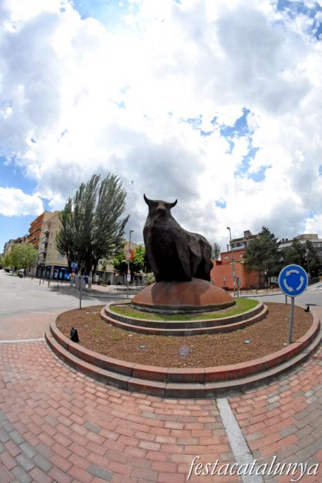 Santa Margarida de Montbui - Escultura Bou de Montbui