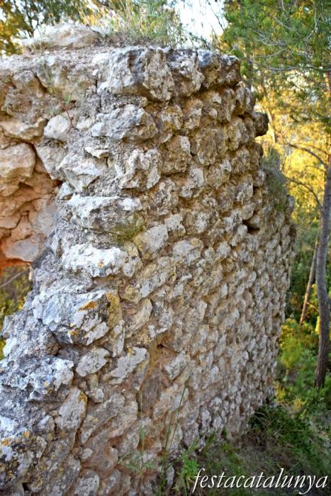 Santa Margarida de Montbui - Castell de Montbui (Muralles)