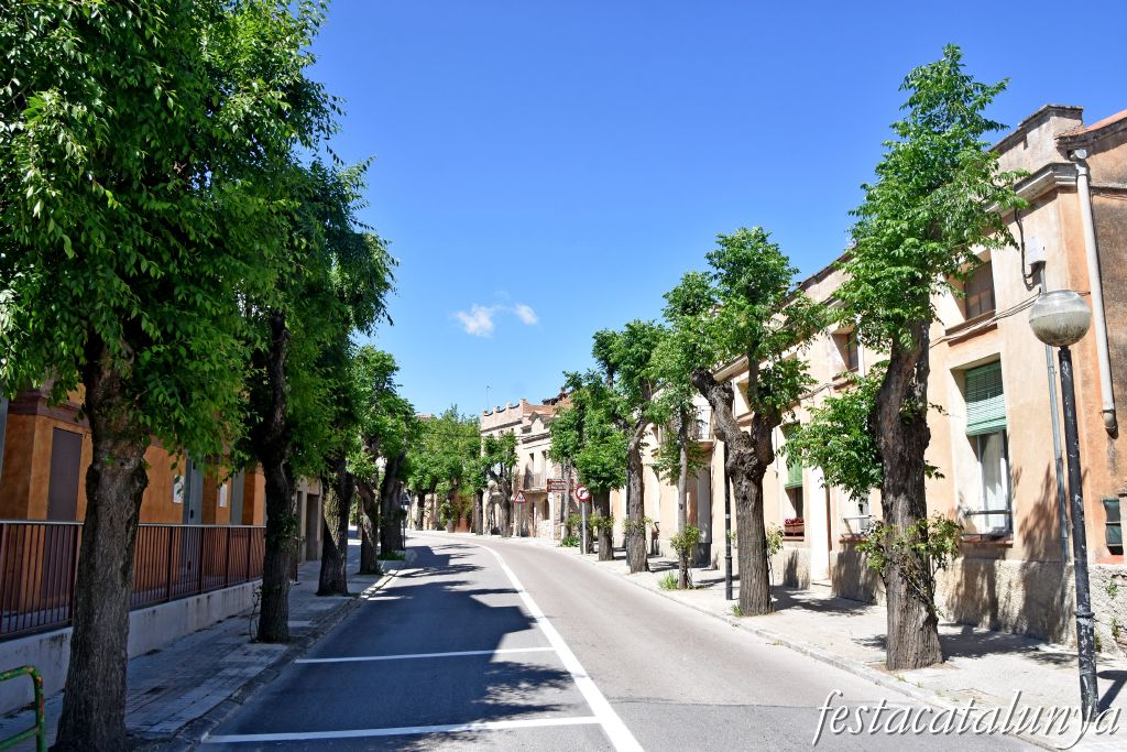 Santa Margarida de Montbui - Nucli antic (Carrer Anselm Clavé)