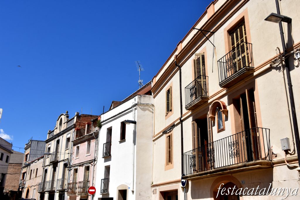 Santa Margarida de Montbui - Nucli antic (Cal Bas al Carrer Major)