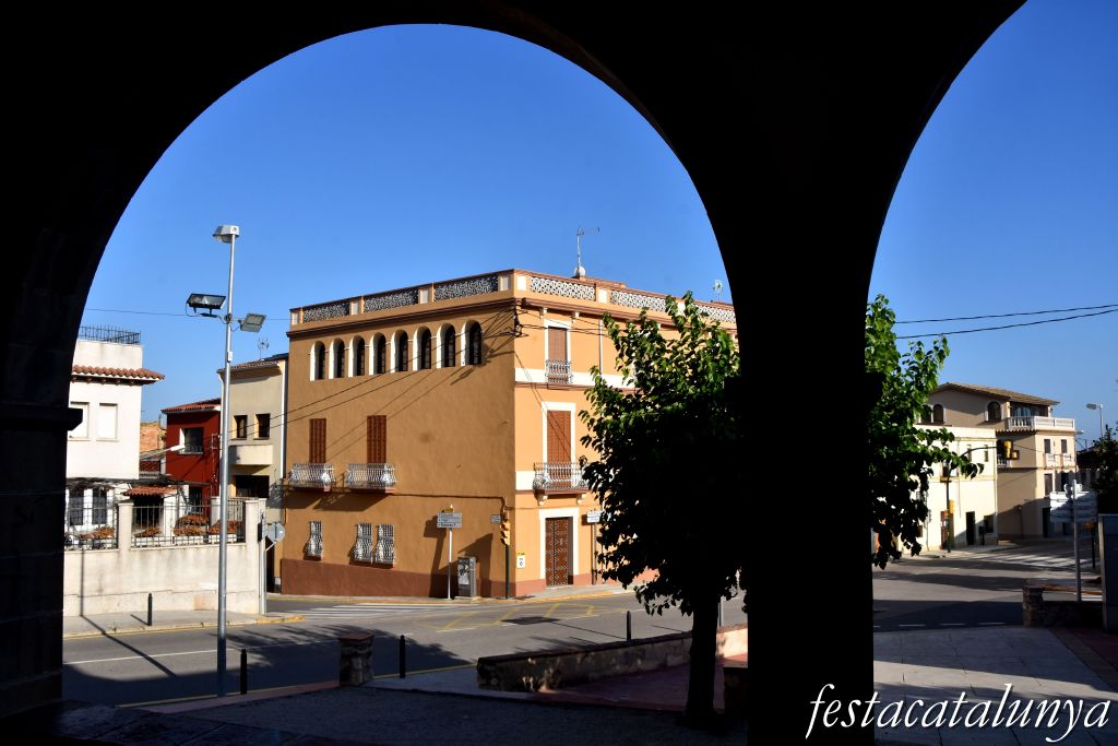 Sant Jaume dels Domenys - Església parroquial de Sant Jaume