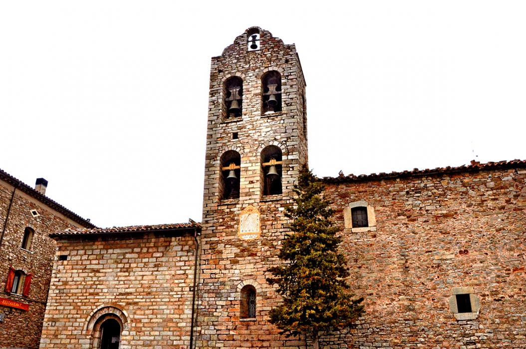 Castellar de n'Hug - Església parroquial de Santa Maria de n'Hug
