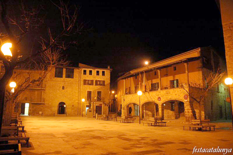 Plaça Gran U d'Octubre de Santpedor ***