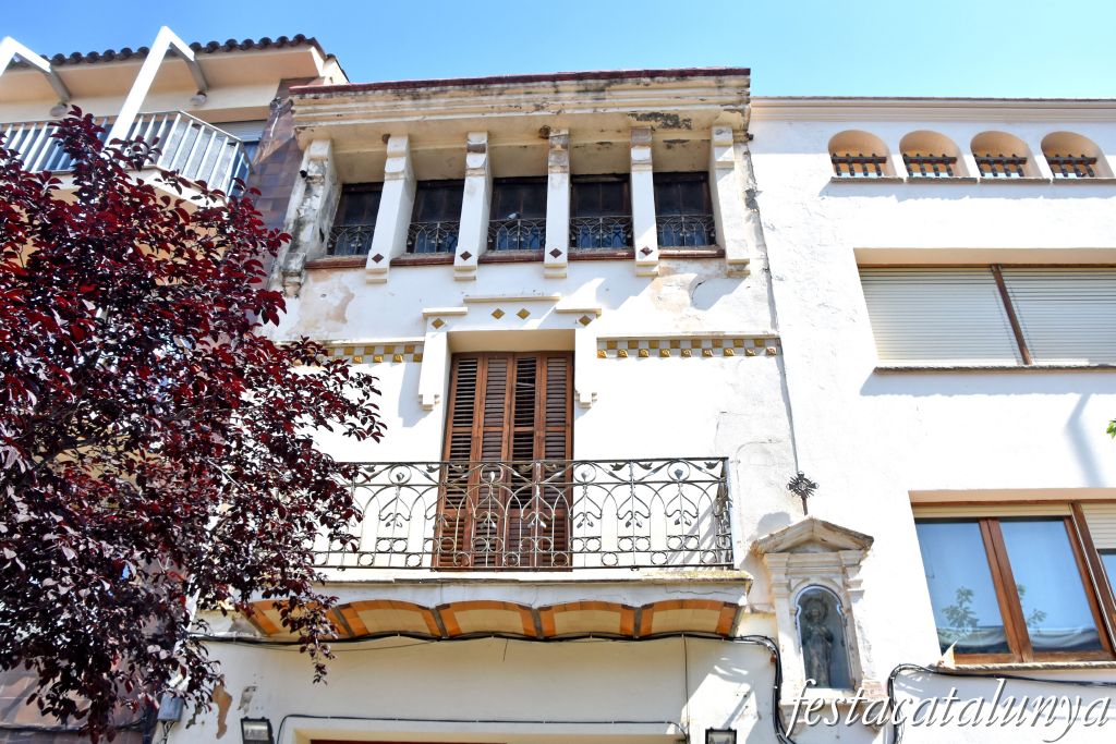 La Garriga - Plaça de l'Església i entorn - Casa Francesc Blancafort