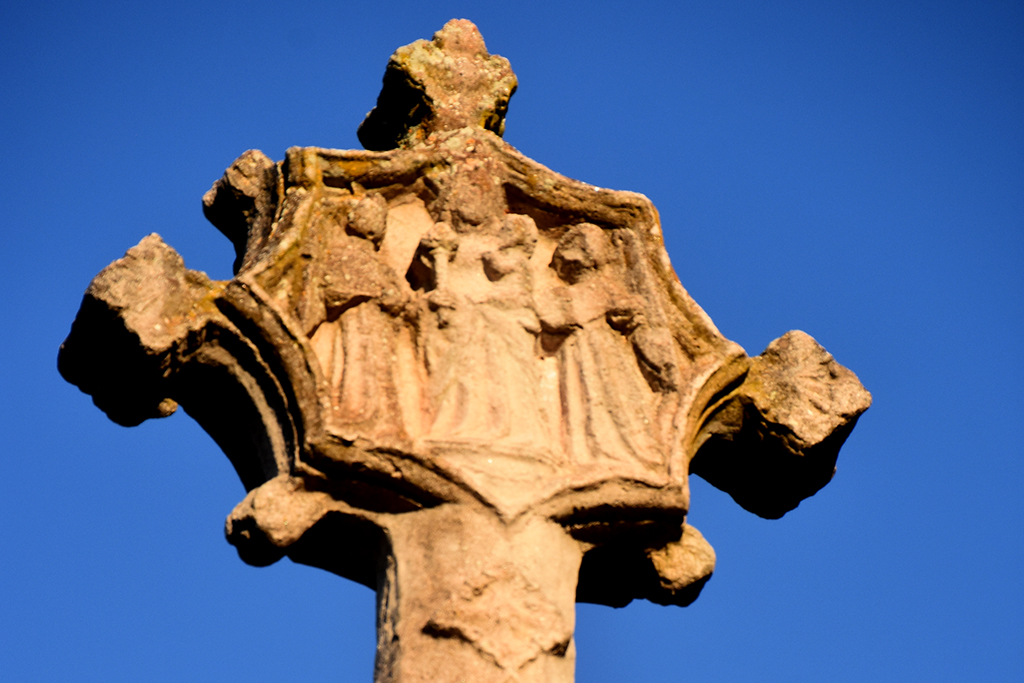 Creu de Françola de Santa Maria de Miralles ***