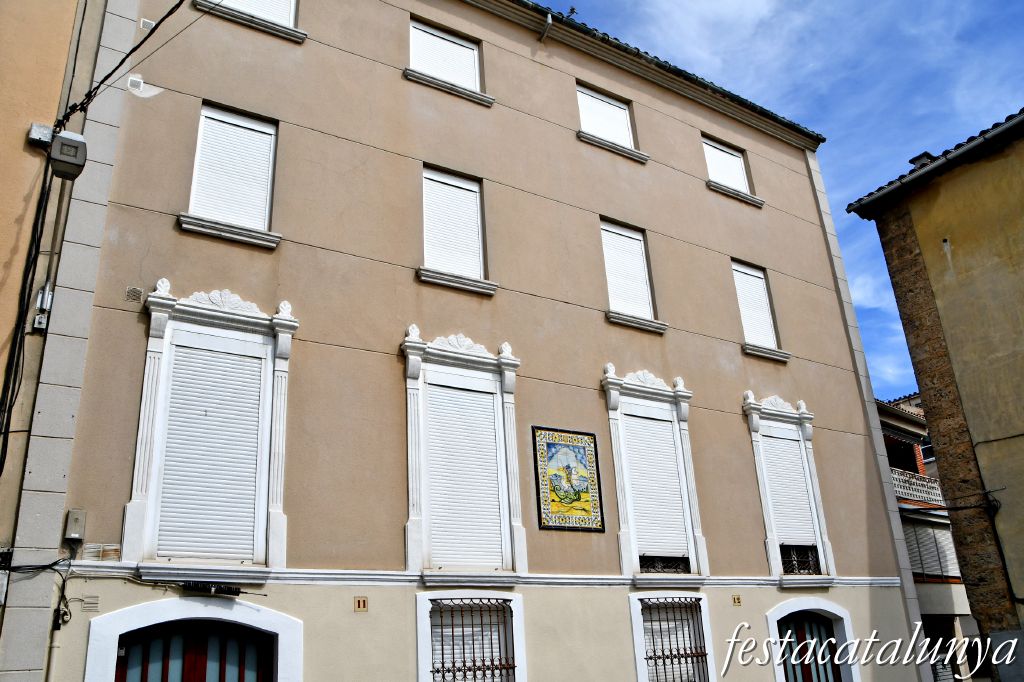 Capellades - Plaça Sant Miquel - Casa Romanyà