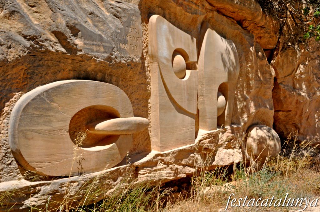 Caseres- Escultura Formats a la Natura