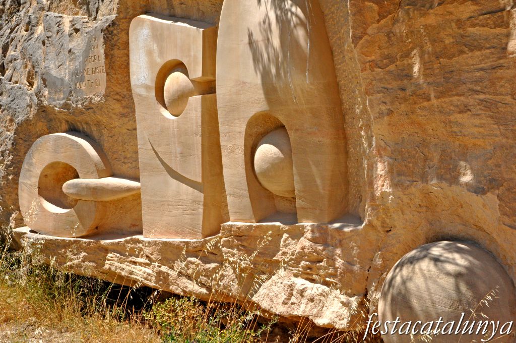 Caseres- Escultura Formats a la Natura 