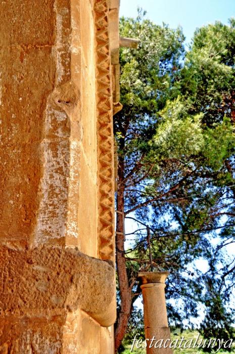 Caseres - Església parroquial de Santa Magdalena 