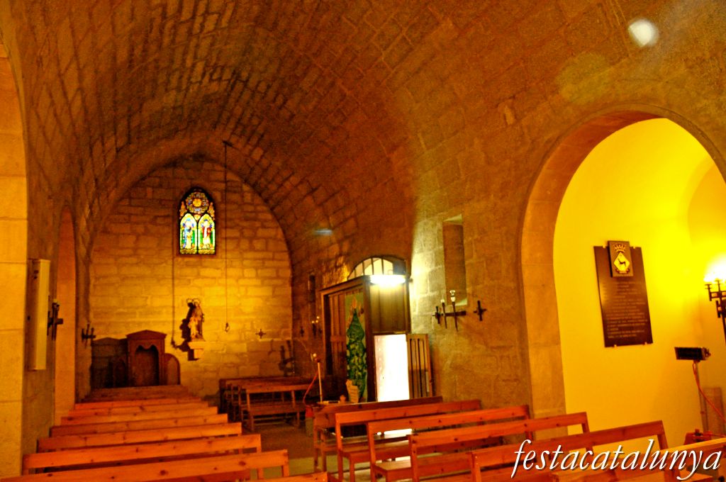 Caseres - Església parroquial de Santa Magdalena