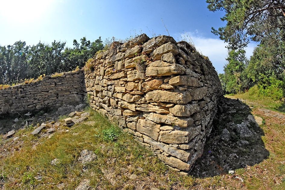 Casol de Puigcastellet a Folgueroles