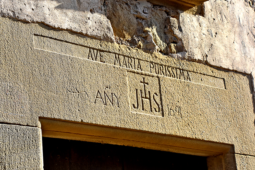 Llindes i decoracions de les façanes de Folgueroles ***
