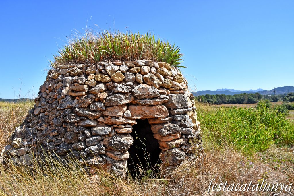 La Torre de Claramunt - Barraques de pedra seca - Barraca prop de Vilanova d'Espoia