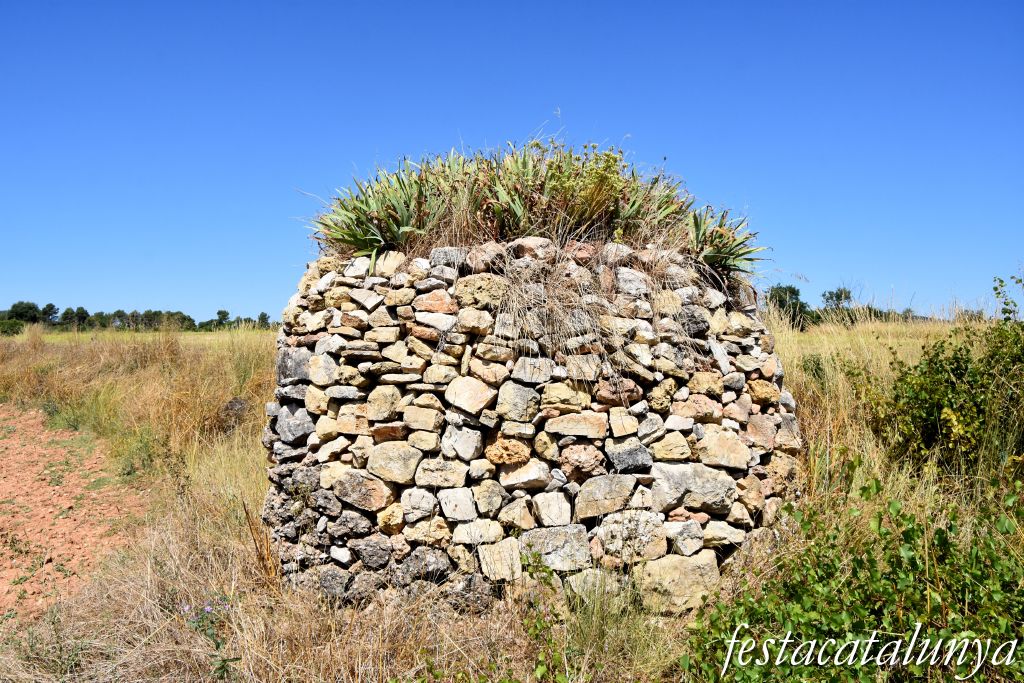 La Torre de Claramunt - Barraques de pedra seca - Barraca prop de Vilanova d'Espoia