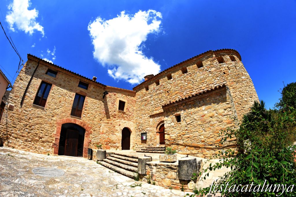 La Torre de Claramunt - Església de Sant Salvador de Vilanova d'Espoia