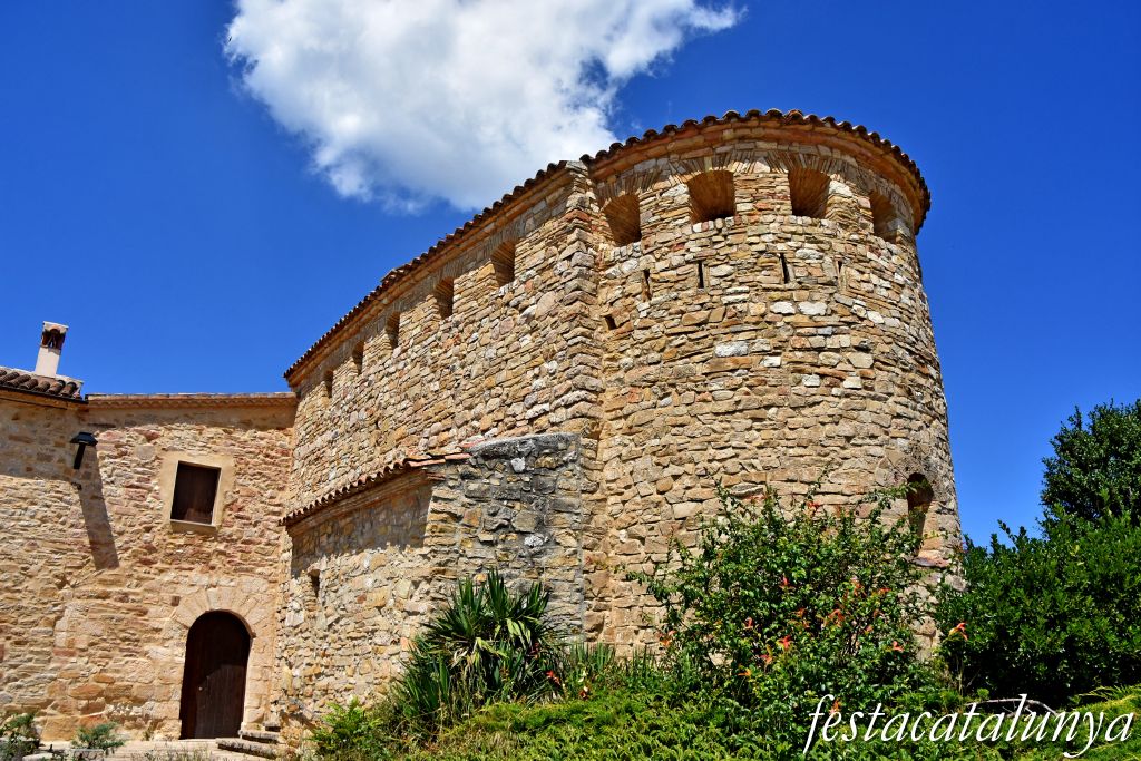 Església de Sant Salvador de Vilanova d'Espoia a la Torre de Claramunt ***
