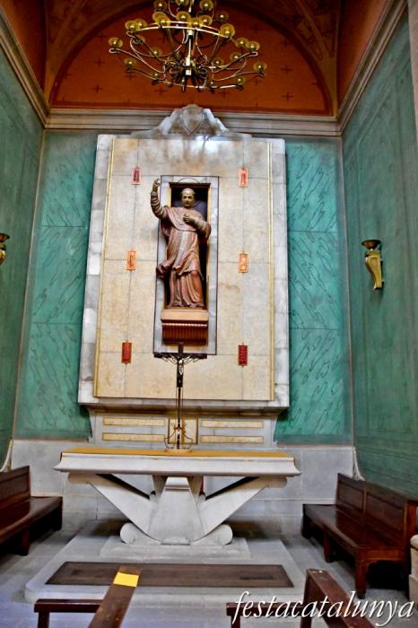 Igualada - Temple renaixentista de Santa Maria - Capelles laterals