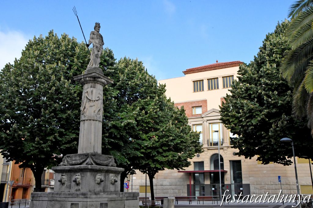Igualada - Escultures urbanes - Font del rei Neptú
