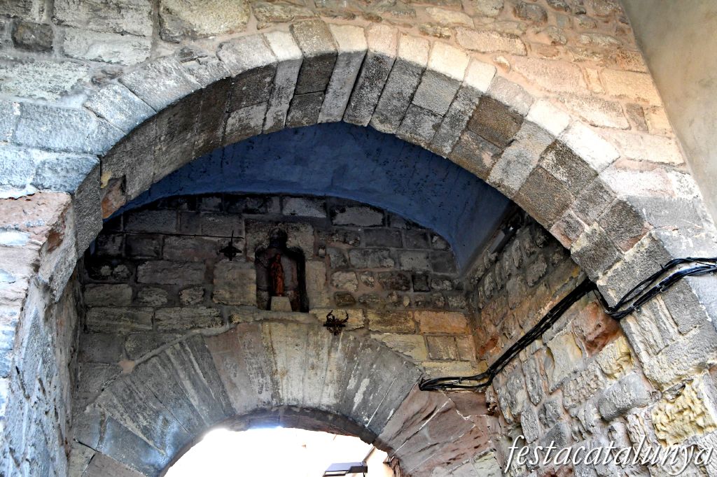 Igualada - Portal d'en Vives