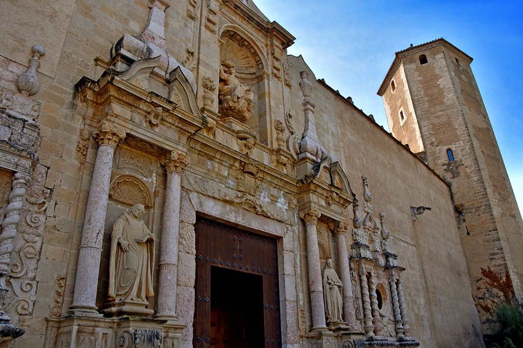 Església major de Santa Maria del monestir de Poblet ***