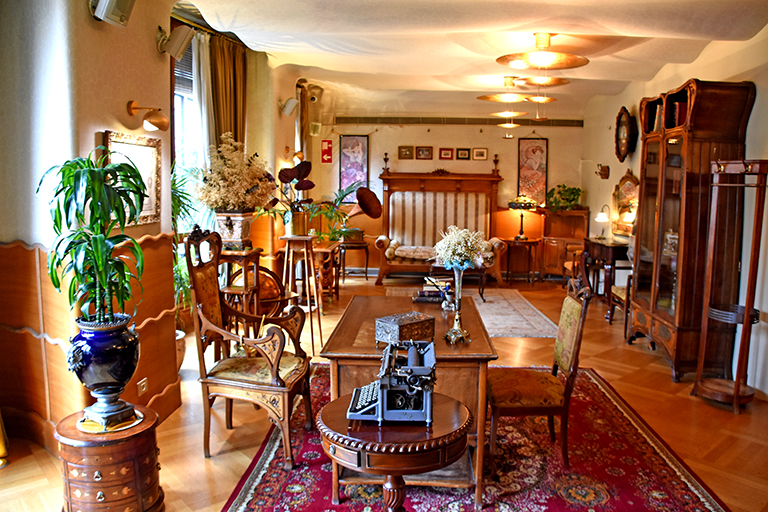 Col·lecció de mobles de la Casa Batlló