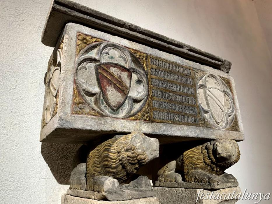 Gelida - Església de Sant Pere del castell de Gelida