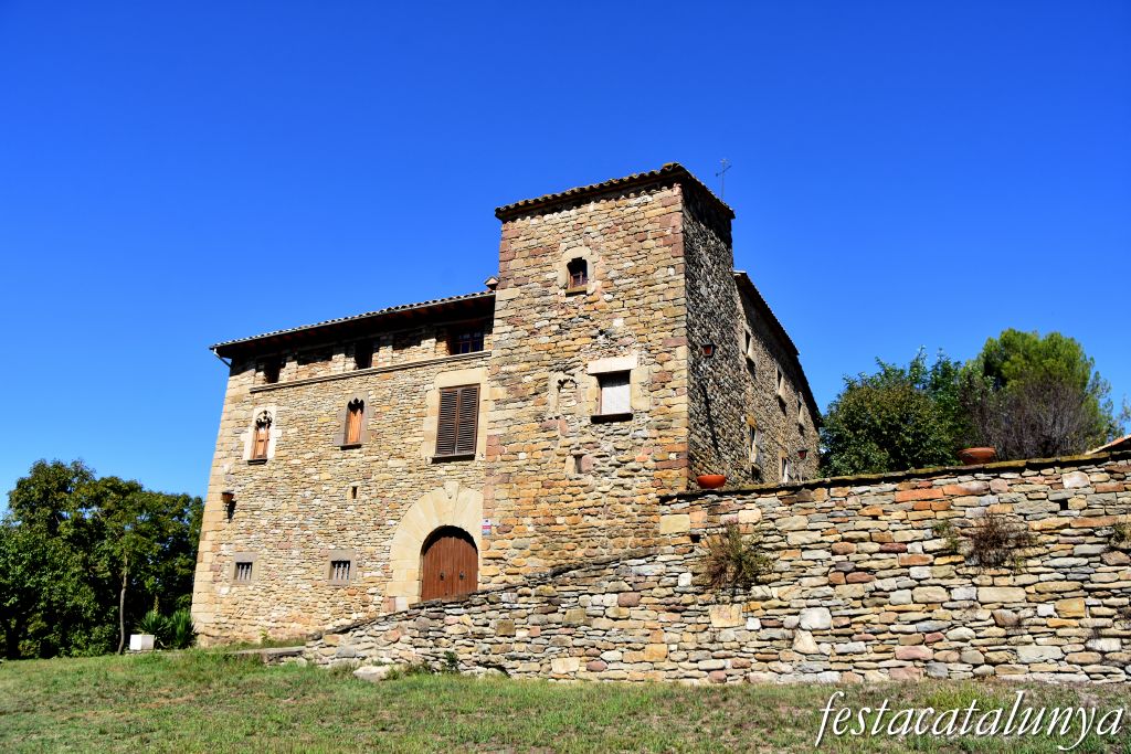 Santa Eulàlia de Riuprimer - Castell i capella de Torroella