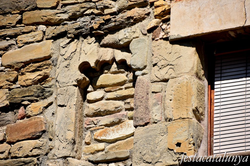 Santa Eulàlia de Riuprimer - Castell i capella de Torroella