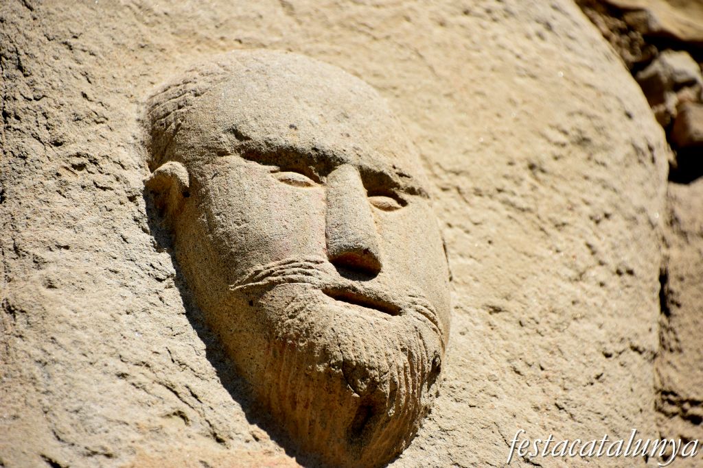 Santa Eulàlia de Riuprimer - Castell i capella de Torroella