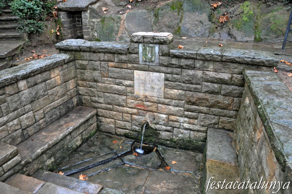Folgueroles - Font de la Ricardera