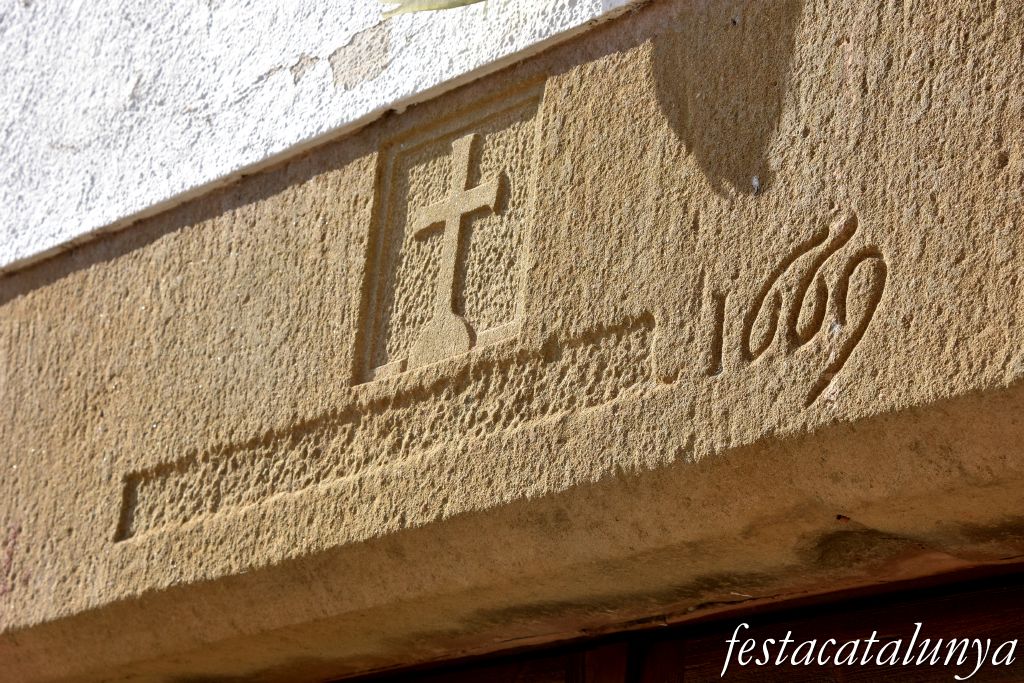 Folgueroles - Llindes i decoracions de les façanes