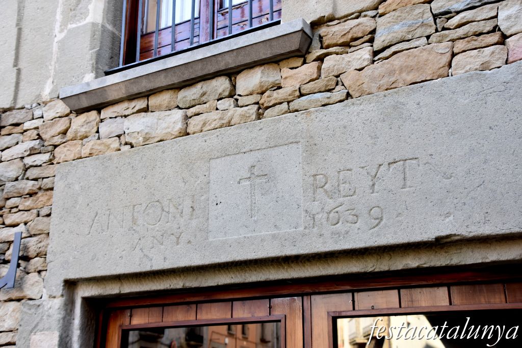 Folgueroles - Llindes i decoracions de les façanes