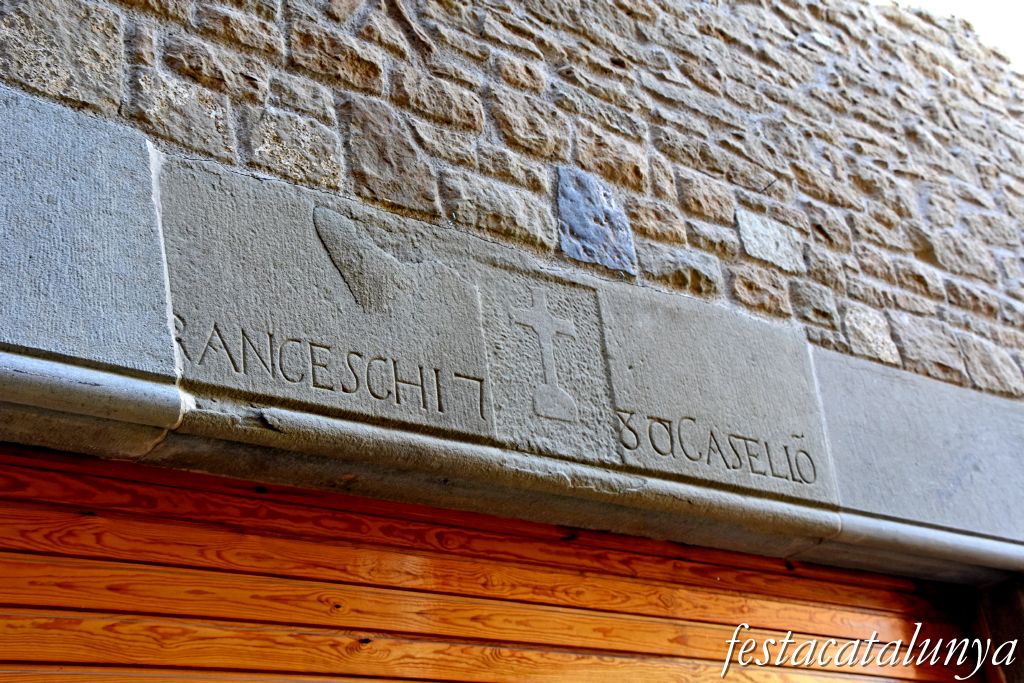 Folgueroles - Llindes i decoracions de les façanes