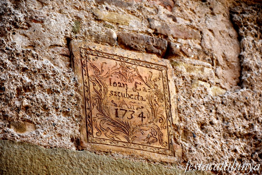 Folgueroles - Llindes i decoracions de les façanes