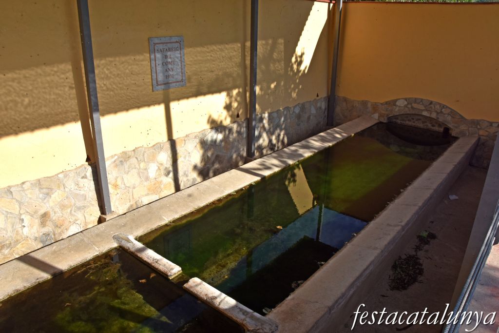 Vilanova del Camí - Safareig del Comú