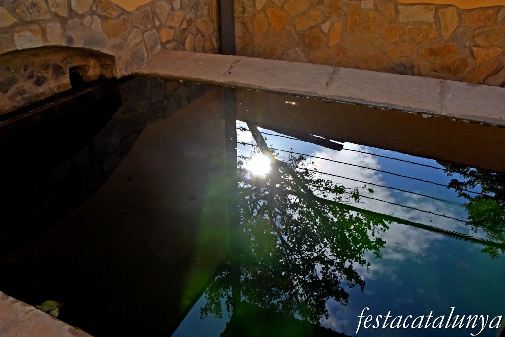 Vilanova del Camí - Safareig del Comú 