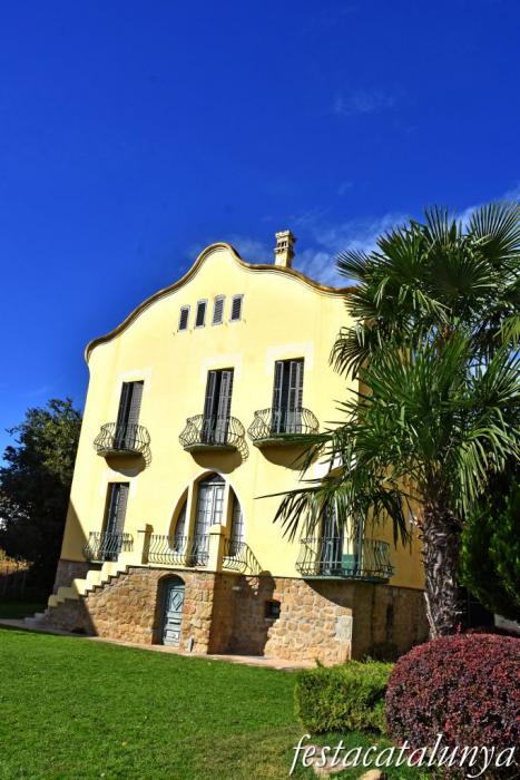 Balaguer - Barri Jueu - Xalet Montiu