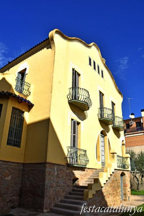 Balaguer - Barri Jueu - Xalet Montiu 