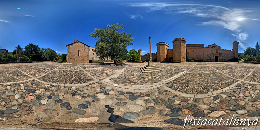 Vimbodí i Poblet - Porta reial i Plaça Major