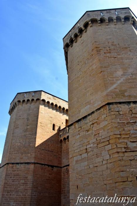 Vimbodí i Poblet - Porta reial i Plaça Major