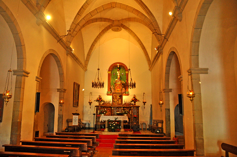 Santuari de Santa Maria de Pinós ***