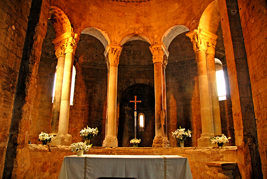 Monestir de Sant Pere de Besalú