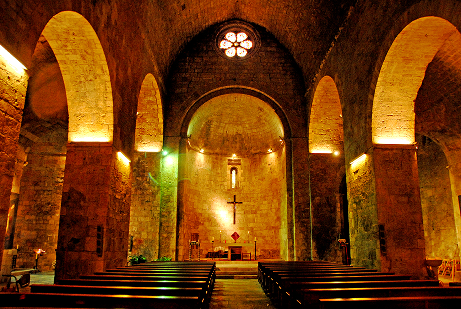 Església parroquial de Sant Vicenç de Besalú