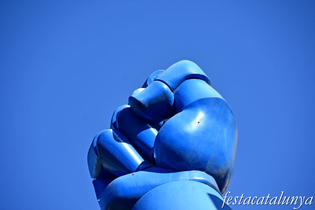 Cabra del Camp - Escultura de Mazinger Z 