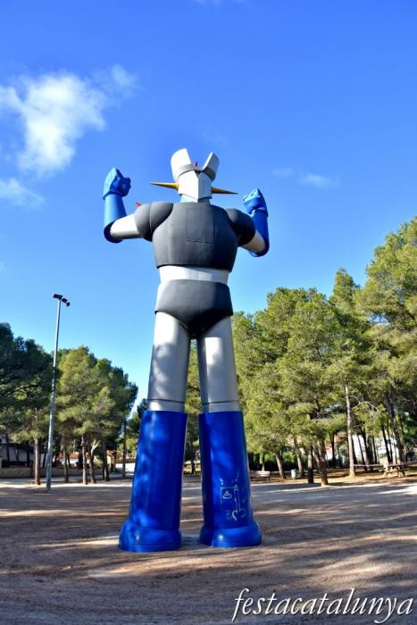 Cabra del Camp - Escultura de Mazinger Z