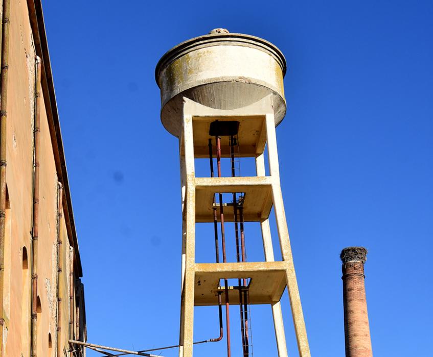 Colònia tèxtil i antiga fàbrica de filatures de la Mata de Pinyana a Alguaire