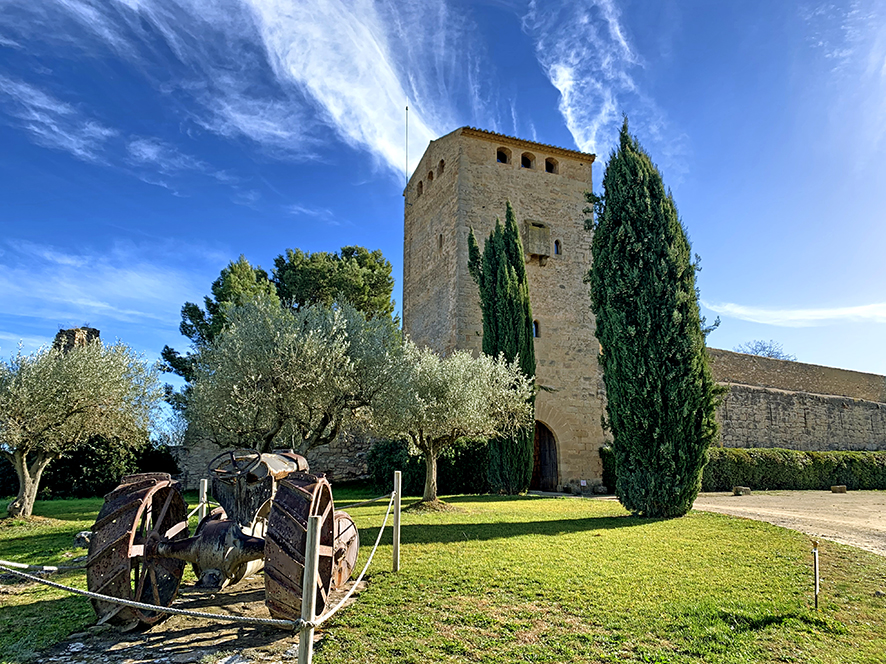 Castell de Milmanda a Vimbodí i Poblet ***