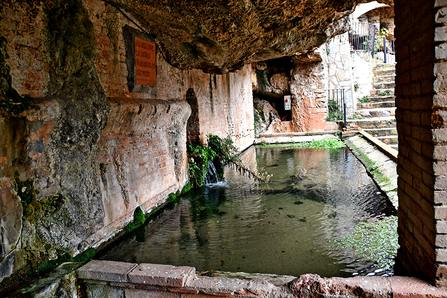 Fonts i safareigs del Gorg a Vimbodí i Poblet