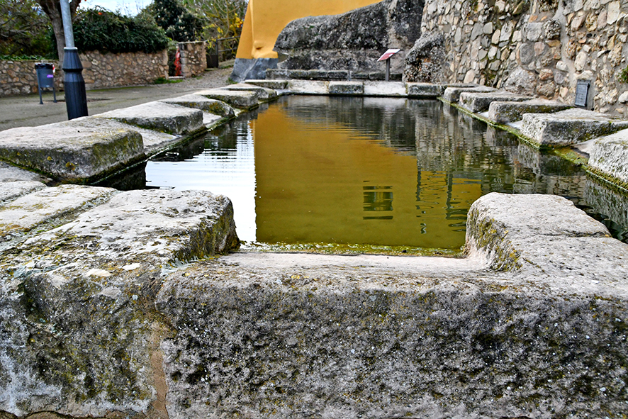 Safareigs de les Roques i Font del Nínxol a Vimbodí i Poblet